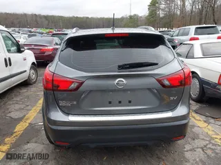2018 Nissan Rogue Sport SV with VIN JN1BJ1CP3JW105119, listed as a IAAI auction lot 41717064 with 108,434 mi miles. Bid and sale history available at carsss.com. Image 16.