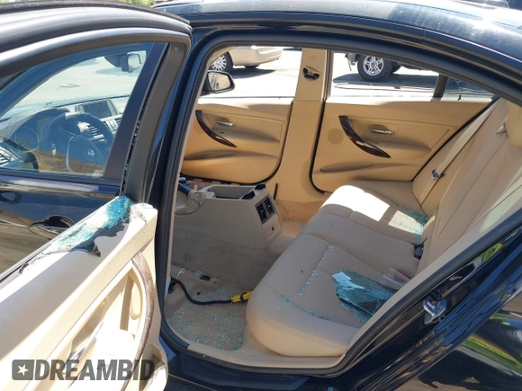 2015 BMW 3 Series 328i with VIN WBA3C1C55FK124096, listed as a IAAI auction lot 40127884 with Not Provided miles and . Bid and sale history available at carsss.com. Image 8.
