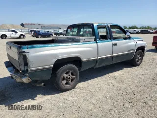 1996 Dodge 1500 z VIN 1B7HC13Y1TJ188317, wystawiony jako Copart lot #55630765 z przebiegiem 279 551 mil mil oraz Szkoda całkowita • Salvage title. Historia ofert i sprzedaży dostępna na DreamBid. Obrazek 3.