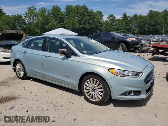 2013 Ford Fusion SE Hybrid with VIN 3FA6P0LU2DR308271, listed as a Copart auction lot 62965605 with 243,414 mi miles and Clean title. Bid and sale history available at DreamBid. Image 4.