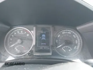 2020 Toyota Tacoma SR5 with VIN 3TMCZ5AN7LM321061, listed as a IAAI auction lot 41985533 with 32,111 mi miles and . Bid and sale history available at DreamBid. Image 7.