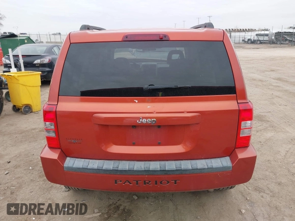 2008 Jeep Patriot Sport z VIN 1J8FT28W58D547879, wystawiony jako IAAI lot #41964758 z przebiegiem 97 941 mil mil oraz . Historia ofert i sprzedaży dostępna na DreamBid. Obrazek 17.