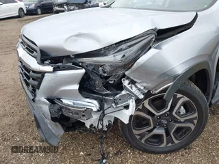 2024 Subaru Ascent Limited с VIN 4S4WMAUD0R3424268, выставлен на аукционе IAAI как лот 42005674 с пробегом 6 981 миль миль и . История ставок и продаж доступна на DreamBid. Изображение 6.