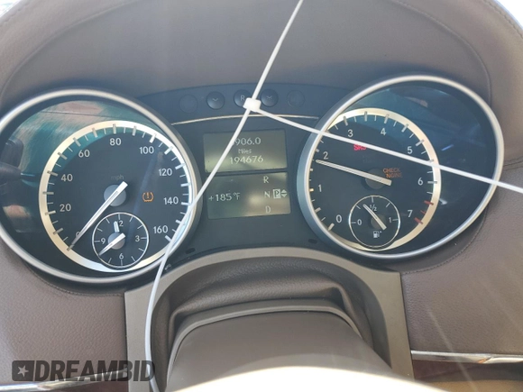 2012 Mercedes-Benz GL 450 z VIN 4JGBF7BE4CA761617, wystawiony jako Copart lot #48529805 z przebiegiem 194 676 mil mil oraz Szkoda całkowita • Salvage title. Historia ofert i sprzedaży dostępna na DreamBid. Obrazek 9.