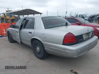2005 Ford Police Interceptor with VIN 2FAFP71W65X163932, listed as a IAAI auction lot 41531164 with 268,769 mi miles and . Bid and sale history available at DreamBid. Image 3.