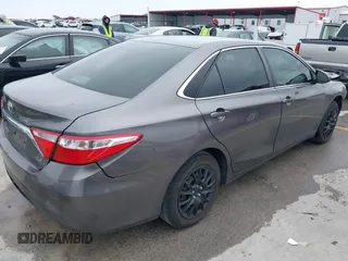 2017 Toyota Camry XLE with VIN 4T1BF1FK2HU669201, listed as a IAAI auction lot 41586166 with 158,552 mi miles. Bid and sale history available at carsss.com. Image 4.