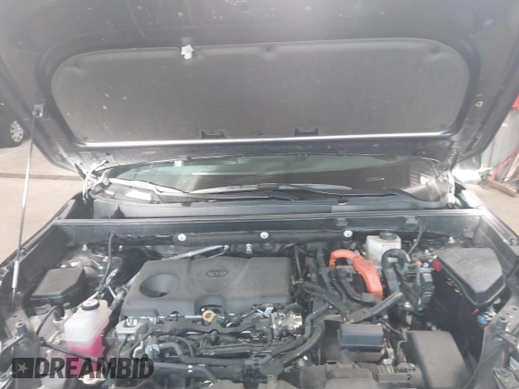 2024 Toyota RAV4 Hybrid XSE with VIN 2T3E6RFV6RW050017, listed as a IAAI auction lot 41775525 with 19,988 mi miles. Bid and sale history available at carsss.com. Image 10.