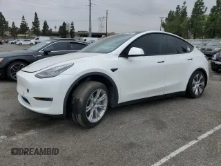 2022 Tesla Model Y Long Range z VIN 7SAYGDEE5NF352075, wystawiony jako Copart lot #50799895 z przebiegiem 11 597 mil mil oraz Szkoda całkowita • Salvage title. Historia ofert i sprzedaży dostępna na DreamBid. Obrazek 1.