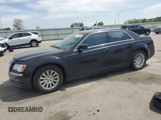 2013 Chrysler 300 with VIN 2C3CCAAGXDH520556, listed as a Copart auction lot 51050035 with 183,167 mi miles and Salvage Title. Bid and sale history available at carsss.com. Image 1.