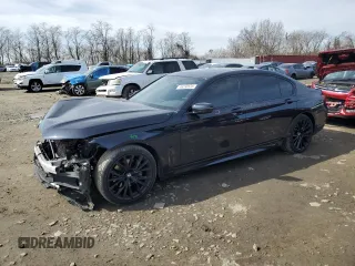 2021 BMW 7 Series 740i xDrive z VIN WBA7T4C06MCF65799, wystawiony jako Copart lot #46230524 z przebiegiem 51 928 mil mil oraz . Historia ofert i sprzedaży dostępna na DreamBid. Obrazek 1.