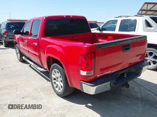 2013 GMC Sierra 1500 SLE z VIN 3GTP1VE08DG282469, wystawiony jako IAAI lot #42015632 z przebiegiem 194 087 mil mil oraz . Historia ofert i sprzedaży dostępna na DreamBid. Obrazek 3.