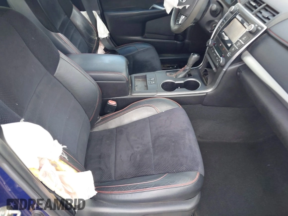 2015 Toyota Camry XLE with VIN 4T1BF1FK0FU885903, listed as a IAAI auction lot 41923424 with 193,676 mi miles and . Bid and sale history available at DreamBid. Image 5.