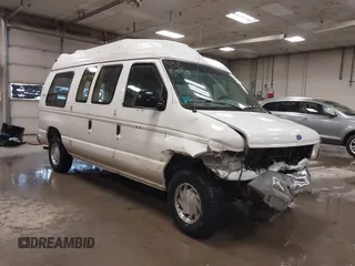 1997 Ford Econoline Commercial with VIN 1FDEE1464VHB97349, listed as a IAAI auction lot 41328090 with 72,788 mi miles. Bid and sale history available at carsss.com. Image 1.