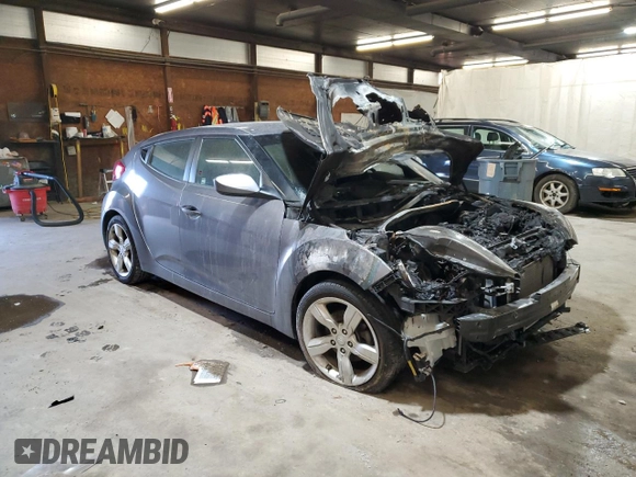 2013 Hyundai Veloster w/Black Int с VIN KMHTC6AD7DU162534, выставлен на аукционе Copart как лот 54061425 с пробегом Не указан миль и Списание • Salvage title. История ставок и продаж доступна на DreamBid. Изображение 4.