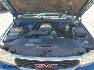 2002 GMC Sierra 1500 SLE with VIN 2GTEC19V221415765, listed as a Copart auction lot 57621414 with 205,416 mi miles and Salvage Title. Bid and sale history available at carsss.com. Image 11.