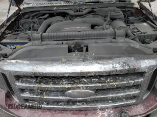 2007 Ford F-250 XL z VIN 1FTSW21P77EB14122, wystawiony jako Copart lot #48698525 z przebiegiem 122 451 mil mil oraz Szkoda całkowita • Salvage title. Historia ofert i sprzedaży dostępna na DreamBid. Obrazek 11.
