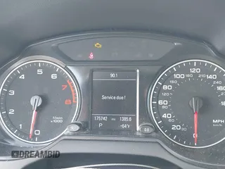 2009 Audi Q5 Premium Plus z VIN WA1KK78R29A042363, wystawiony jako IAAI lot #42190373 z przebiegiem 175 742 mil mil oraz . Historia ofert i sprzedaży dostępna na DreamBid. Obrazek 7.