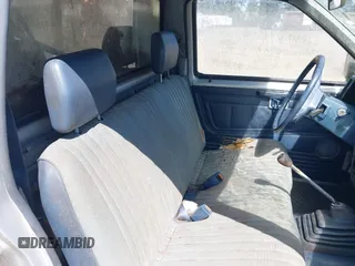 1987 Nissan Hardbody z VIN 1N6ND11S0HC379556, wystawiony jako IAAI lot #42064747 z przebiegiem 294 366 mil mil oraz . Historia ofert i sprzedaży dostępna na DreamBid. Obrazek 8.