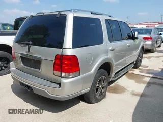 2004 Lincoln Aviator Luxury z VIN 5LMEU88H94ZJ34163, wystawiony jako IAAI lot #42333257 z przebiegiem 117 604 mil mil oraz . Historia ofert i sprzedaży dostępna na DreamBid. Obrazek 4.