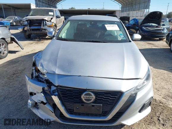2021 Nissan Altima 2.5 SV with VIN 1N4BL4DV9MN340467, listed as a IAAI auction lot 41470877 with 61,678 mi miles. Bid and sale history available at carsss.com. Image 12.