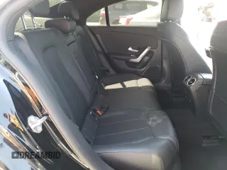 2021 Mercedes-Benz CLA 250 z VIN W1K5J4HB5MN187394, wystawiony jako Copart lot #54610715 z przebiegiem 39 570 mil mil oraz Szkody całkowita. Historia ofert i sprzedaży dostępna na DreamBid. Obrazek 10.