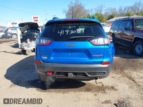 2022 Jeep Cherokee Trailhawk z VIN 1C4PJMBX5ND553336, wystawiony jako IAAI lot #41930991 z przebiegiem 40 832 mil mil oraz . Historia ofert i sprzedaży dostępna na DreamBid. Obrazek 17.