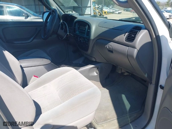 2005 Toyota Tundra SR5 with VIN 5TBET34145S486861, listed as a IAAI auction lot 41689398 with 337,043 mi miles. Bid and sale history available at carsss.com. Image 5.