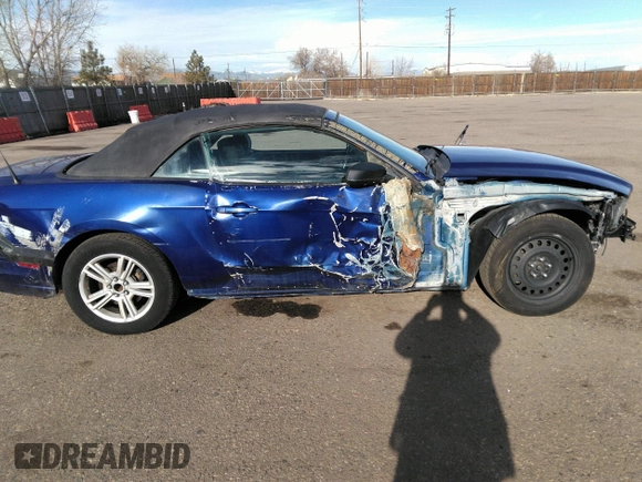 2014 Ford Mustang V6 with VIN 1ZVBP8EM0E5306721, listed as a IAAI auction lot 41671316 with 172,354 mi miles. Bid and sale history available at carsss.com. Image 6.