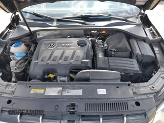 2014 Volkswagen Passat SEL Premium z VIN 1VWCN7A32EC086821, wystawiony jako IAAI lot #42006050 z przebiegiem 153 027 mil mil oraz . Historia ofert i sprzedaży dostępna na DreamBid. Obrazek 10.