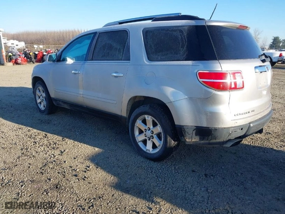 2007 Saturn Outlook XR with VIN 5GZEV23767J131366, listed as a IAAI auction lot 41439009 with 170,533 mi miles. Bid and sale history available at carsss.com. Image 3.