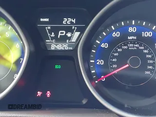 2015 Hyundai Elantra SE с VIN KMHDH4AE5FU304594, выставлен на аукционе IAAI как лот 40439247 с пробегом 84 826 миль миль и . История ставок и продаж доступна на DreamBid. Изображение 7.