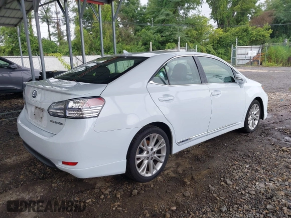 2010 Lexus HS 250h with VIN JTHBB1BA8A2014134, listed as a IAAI auction lot 40067857 with 121,313 mi miles and . Bid and sale history available at DreamBid. Image 4.