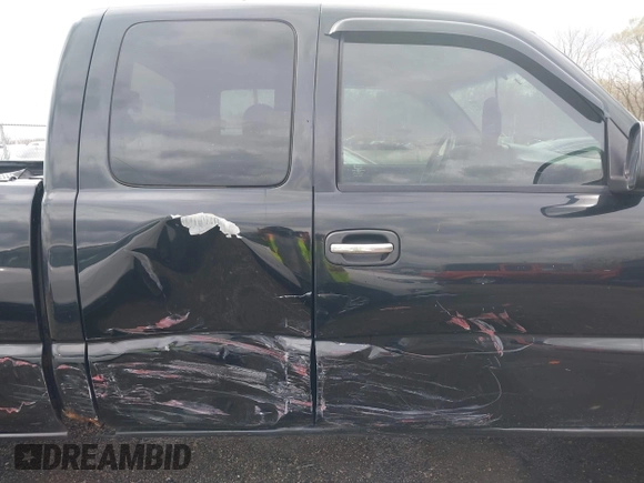 2005 Chevrolet Silverado 1500 Z71 with VIN 1GCEK19B85E146201, listed as a IAAI auction lot 41934412 with 175,240 mi miles. Bid and sale history available at carsss.com. Image 13.
