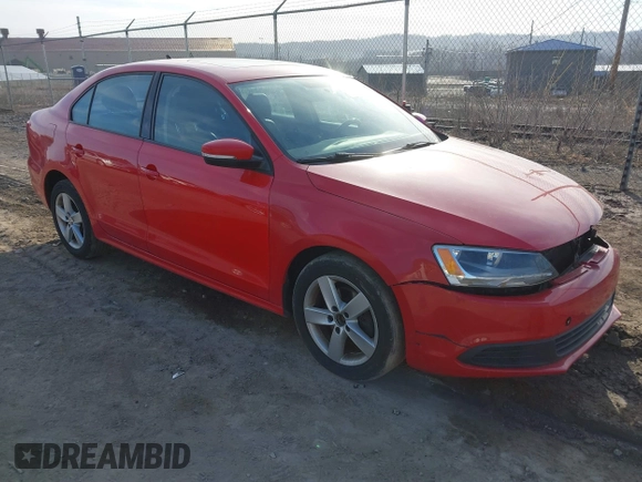 2012 Volkswagen Jetta Sedan TDI with VIN 3VW3L7AJ7CM466950, listed as a IAAI auction lot 41822315 with 181,786 mi miles. Bid and sale history available at carsss.com. Image 1.