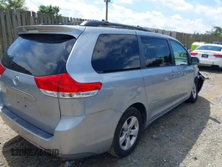 2014 Toyota Sienna LE AAS with VIN 5TDKK3DC4ES511305, listed as a IAAI auction lot 42652770 with 71,808 mi miles and . Bid and sale history available at DreamBid. Image 4.