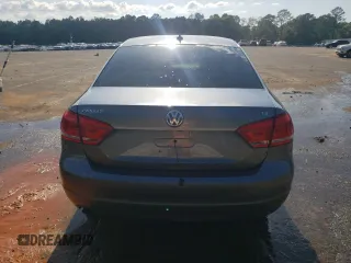 2015 Volkswagen Passat Limited Edition Edition z VIN 1VWAT7A33FC088673, wystawiony jako Copart lot #53455905 z przebiegiem 143 953 mil mil oraz Szkoda całkowita • Salvage title. Historia ofert i sprzedaży dostępna na DreamBid. Obrazek 6.