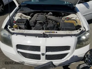 2006 Dodge Magnum z VIN 2D4FV47T66H368953, wystawiony jako Copart lot #69677574 z przebiegiem 155 318 mil mil oraz Czysty tytuł • Clean title. Historia ofert i sprzedaży dostępna na DreamBid. Obrazek 11.