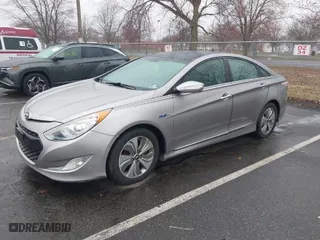 2013 Hyundai Sonata Hybrid Limited with VIN KMHEC4A4XDA050373, listed as a IAAI auction lot 41846776 with 183,863 mi miles. Bid and sale history available at carsss.com. Image 2.