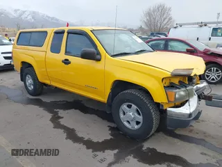 2004 GMC Canyon SLE Z71 with VIN 1GTDT196848157921, listed as a IAAI auction lot 41502099 with 172,809 mi miles. Bid and sale history available at carsss.com. Image 1.