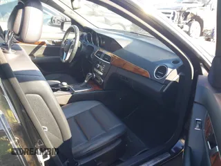 2014 Mercedes-Benz C-Class C 250 Sport with VIN WDDGF4HB6ER320555, listed as a IAAI auction lot 41339486 with 77,886 mi miles. Bid and sale history available at carsss.com. Image 5.