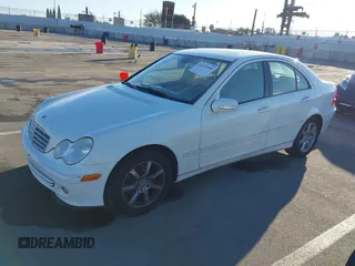2007 Mercedes-Benz C 280 Luxury z VIN WDBRF54H47A945054, wystawiony jako IAAI lot #41670980 z przebiegiem 119 148 mil mil oraz . Historia ofert i sprzedaży dostępna na DreamBid. Obrazek 2.