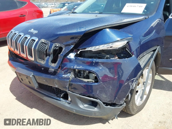 2015 Jeep Cherokee Limited with VIN 1C4PJMDS5FW649720, listed as a IAAI auction lot 42046740 with 158,147 mi miles. Bid and sale history available at carsss.com. Image 6.