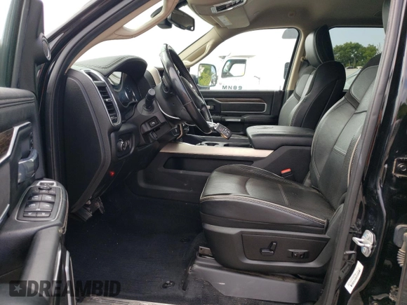 2019 Ram 3500 Laramie with VIN 3C63RRJL8KG564484, listed as a Copart auction lot 64974474 with 315 mi miles and Clean Title. Bid and sale history available at carsss.com. Image 7.