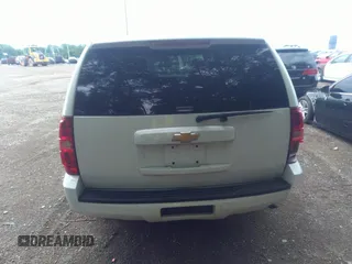 2013 Chevrolet Tahoe Commercial with VIN 1GNLC2E05DR351035, listed as a IAAI auction lot 42641974 with 265,608 mi miles and . Bid and sale history available at DreamBid. Image 16.