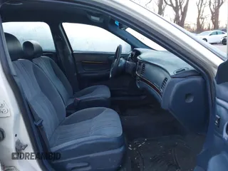 2005 Chevrolet Impala Police Pkg Police Pkg 9C1 with VIN 2G1WF55K759339957, listed as a IAAI auction lot 41668313 with 211,617 mi miles. Bid and sale history available at carsss.com. Image 5.