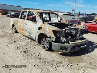 2017 Nissan Titan SV z VIN 1N6AA1E56HN532702, wystawiony jako IAAI lot #41645162 z przebiegiem Nie podano mil oraz . Historia ofert i sprzedaży dostępna na DreamBid. Obrazek 1.