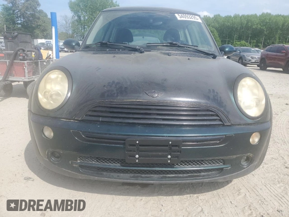 2005 MINI Hardtop с VIN WMWRC33415TC59441, выставлен на аукционе Copart как лот 54093295 с пробегом 138 327 миль миль и Чистый • Clean title. История ставок и продаж доступна на DreamBid. Изображение 5.