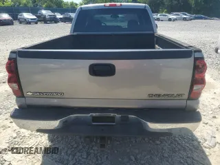 2003 Chevrolet Silverado 1500HD LS z VIN 1GCGK13U33F237418, wystawiony jako Copart lot #55887744 z przebiegiem 141 366 mil mil oraz Czysty tytuł • Clean title. Historia ofert i sprzedaży dostępna na DreamBid. Obrazek 6.