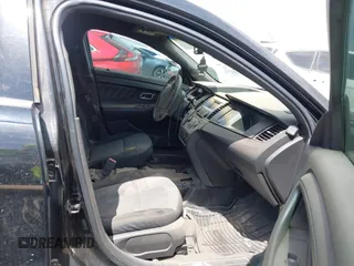 2013 Ford Police Interceptor с VIN 1FAHP2M86DG119183, выставлен на аукционе IAAI как лот 41882701 с пробегом 113 901 миль миль и . История ставок и продаж доступна на DreamBid. Изображение 5.