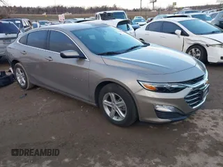 2024 Chevrolet Malibu LS with VIN 1G1ZB5ST3RF238059, listed as a IAAI auction lot 41296231 with 1,759 mi miles and . Bid and sale history available at carsss.com. Image 1.